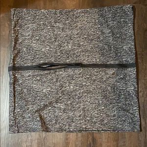 Lululemon vinyasa scarf(with armholes)